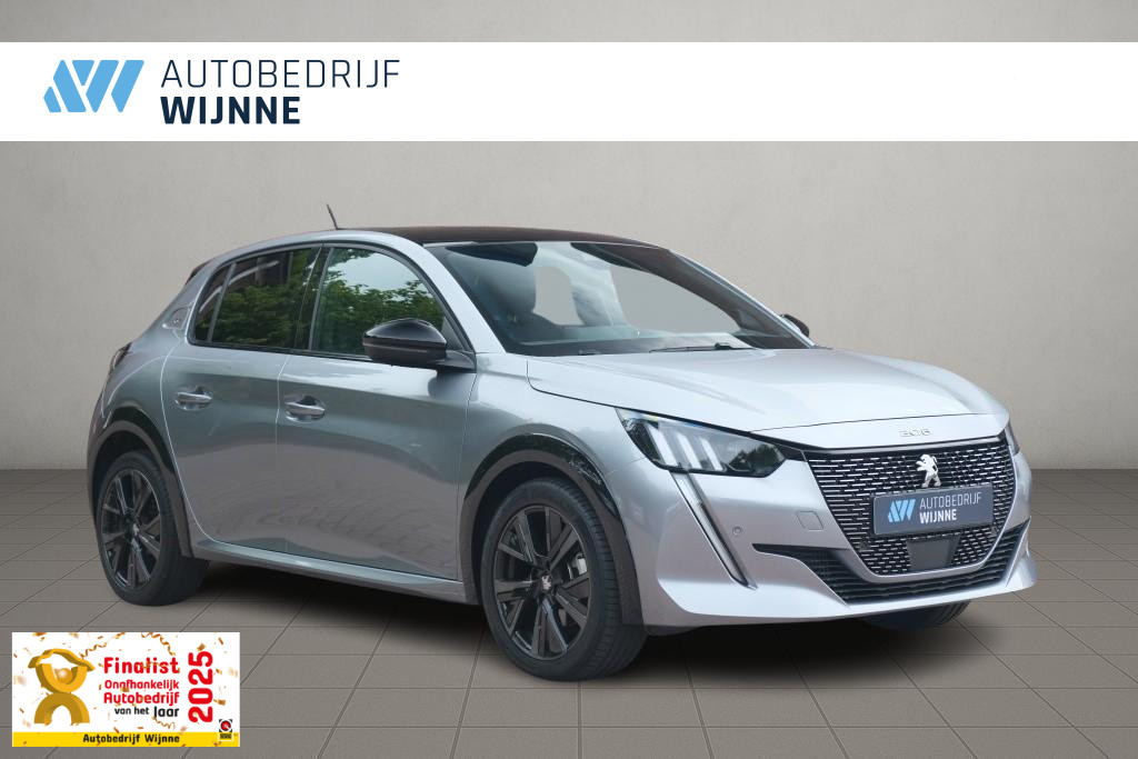 Peugeot 208 1.2 PureTech 100pk GT | Navi | Climate | Adaptive Cruise | Camera | Keyless | PDC afbeelding 1