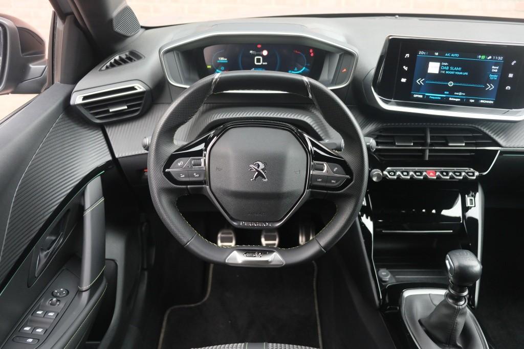 Peugeot 208 1.2 PureTech 100pk GT | Navi | Climate | Adaptive Cruise | Camera | Keyless | PDC afbeelding 12