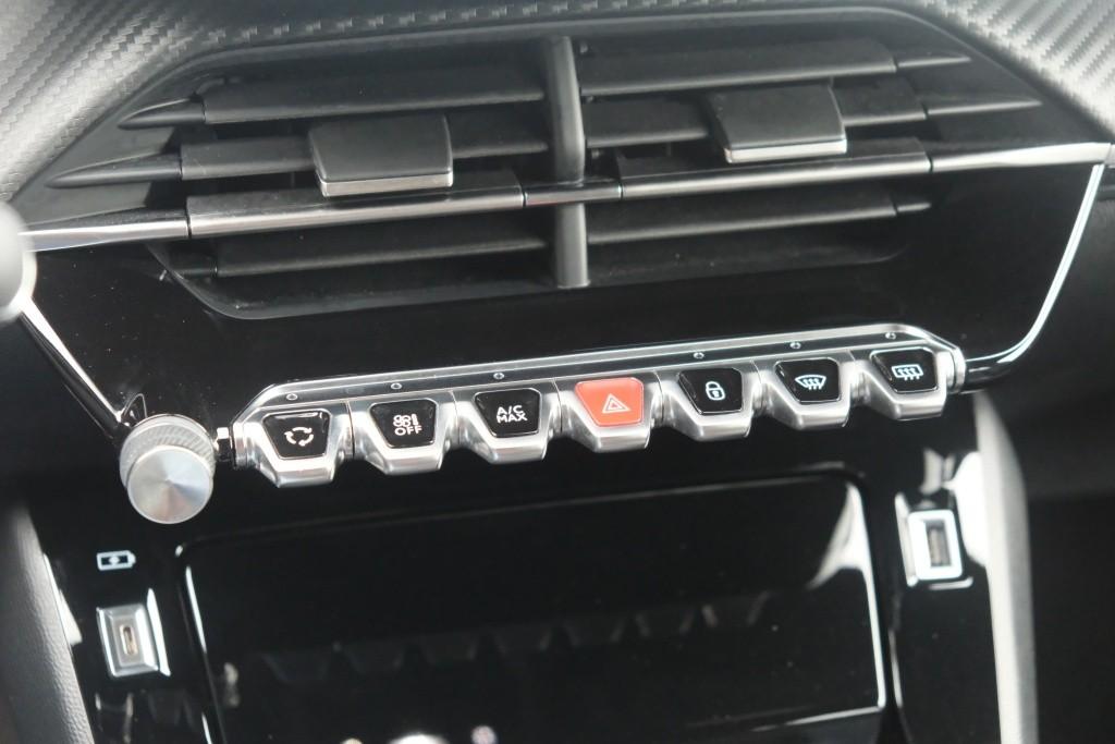 Peugeot 208 1.2 PureTech 100pk GT | Navi | Climate | Adaptive Cruise | Camera | Keyless | PDC afbeelding 19