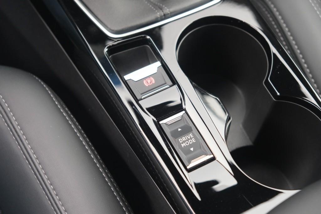 Peugeot 208 1.2 PureTech 100pk GT | Navi | Climate | Adaptive Cruise | Camera | Keyless | PDC afbeelding 21