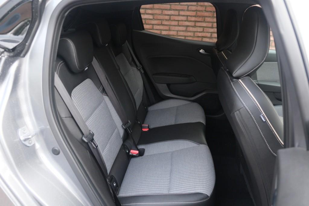 Renault Clio 1.0 TCe 90pk Techno | Navi | App Connect | Climate | Cruise | Camera | Keyless | PDC afbeelding 3