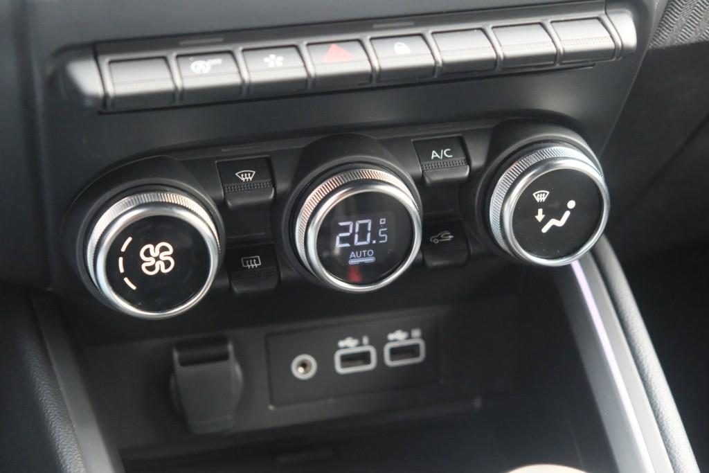 Renault Clio 1.0 TCe 90pk Techno | Navi | App Connect | Climate | Cruise | Camera | Keyless | PDC afbeelding 21