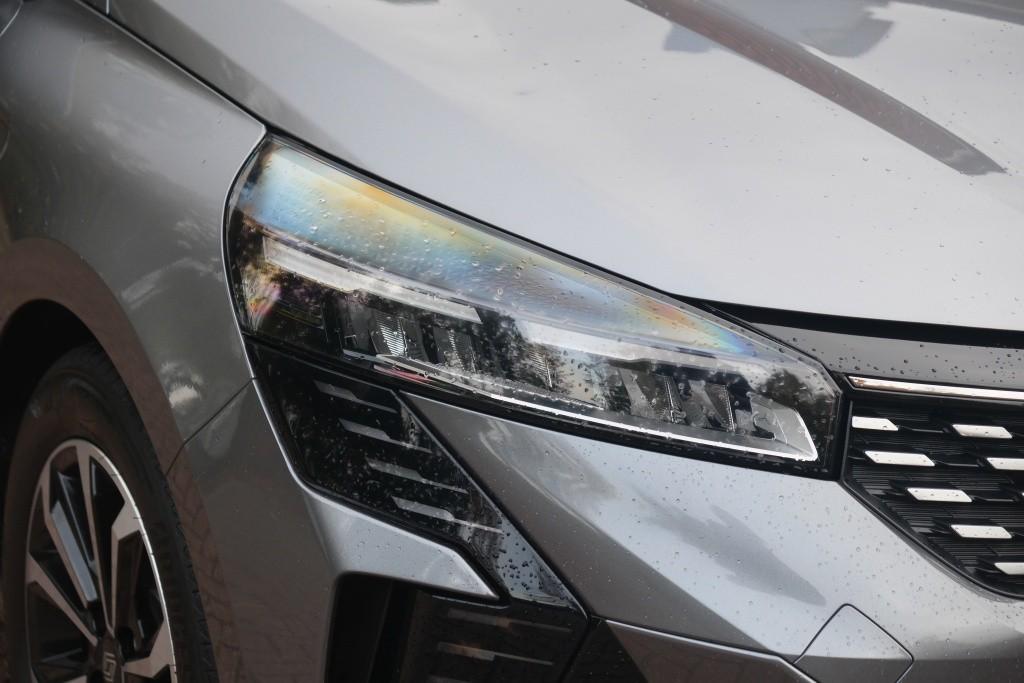 Renault Clio 1.0 TCe 90pk Techno | Navi | App Connect | Climate | Cruise | Camera | Keyless | PDC afbeelding 2