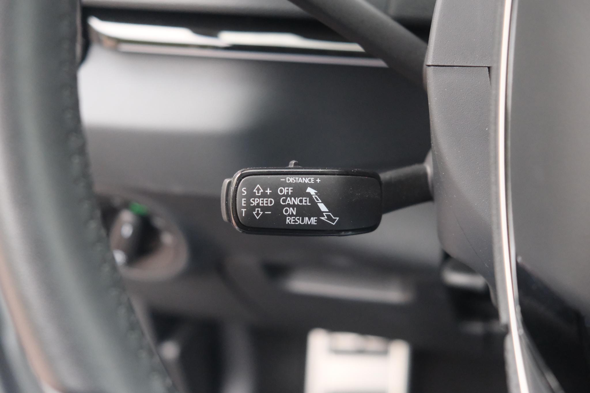 Skoda Karoq 1.5 TSi 150pk DSG Sportline | Navi | App Connect | Climate | Adaptive Cruise | Camera | Matrix LED | Elektrische Achterklep | Trekhaak afbeelding 11