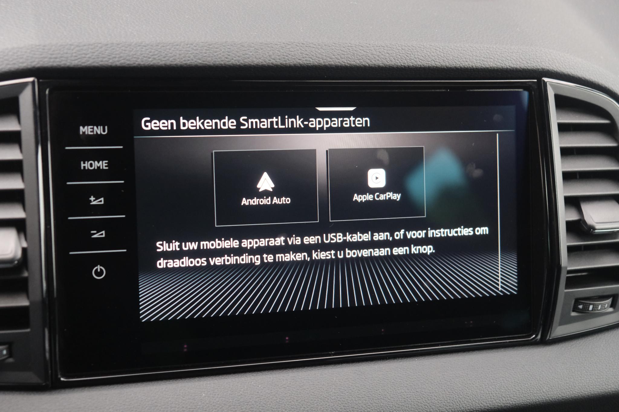 Skoda Karoq 1.5 TSi 150pk DSG Sportline | Navi | App Connect | Climate | Adaptive Cruise | Camera | Matrix LED | Elektrische Achterklep | Trekhaak afbeelding 19