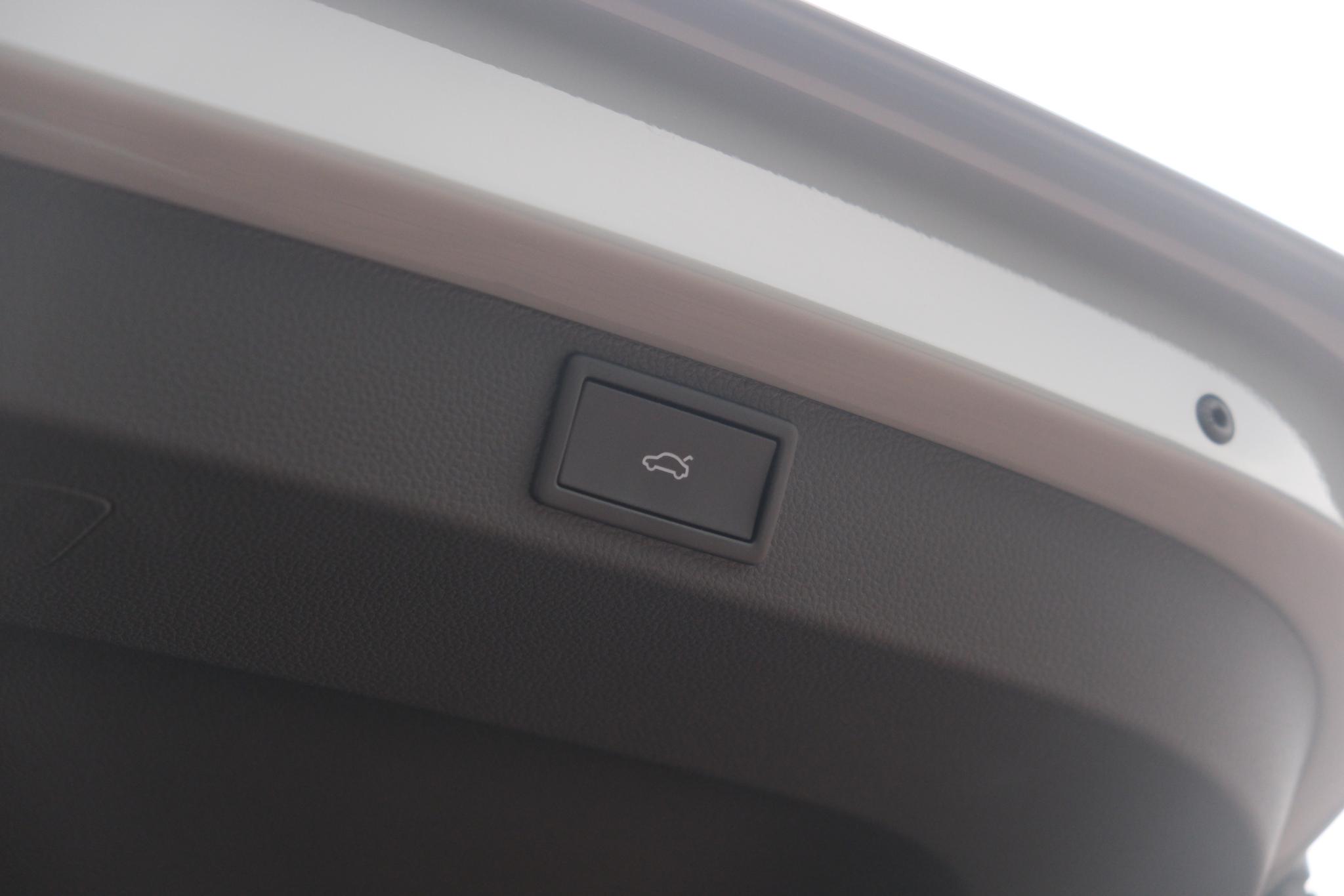 Skoda Karoq 1.5 TSi 150pk DSG Sportline | Navi | App Connect | Climate | Adaptive Cruise | Camera | Matrix LED | Elektrische Achterklep | Trekhaak afbeelding 33