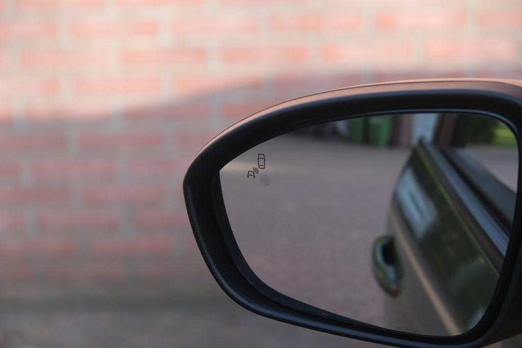 Dacia Jogger 1.6 Hybrid 140pk Aut. Extreme 7p. | Navi | App Connect | Climate | Cruise | Camera | Keyless | Blind Spot | PDC afbeelding 26