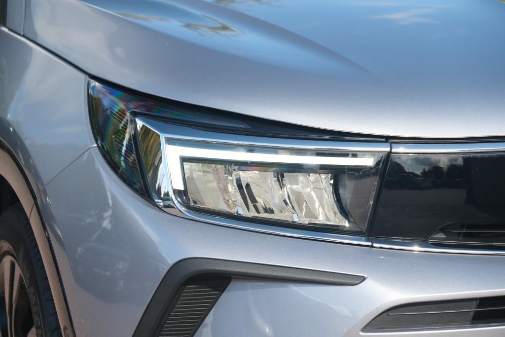 Opel Grandland 1.2 Turbo 130pk GS | Navi | App Connect | Climate | Cruise | Camera | Blind Spot | Winter Pakket afbeelding 2