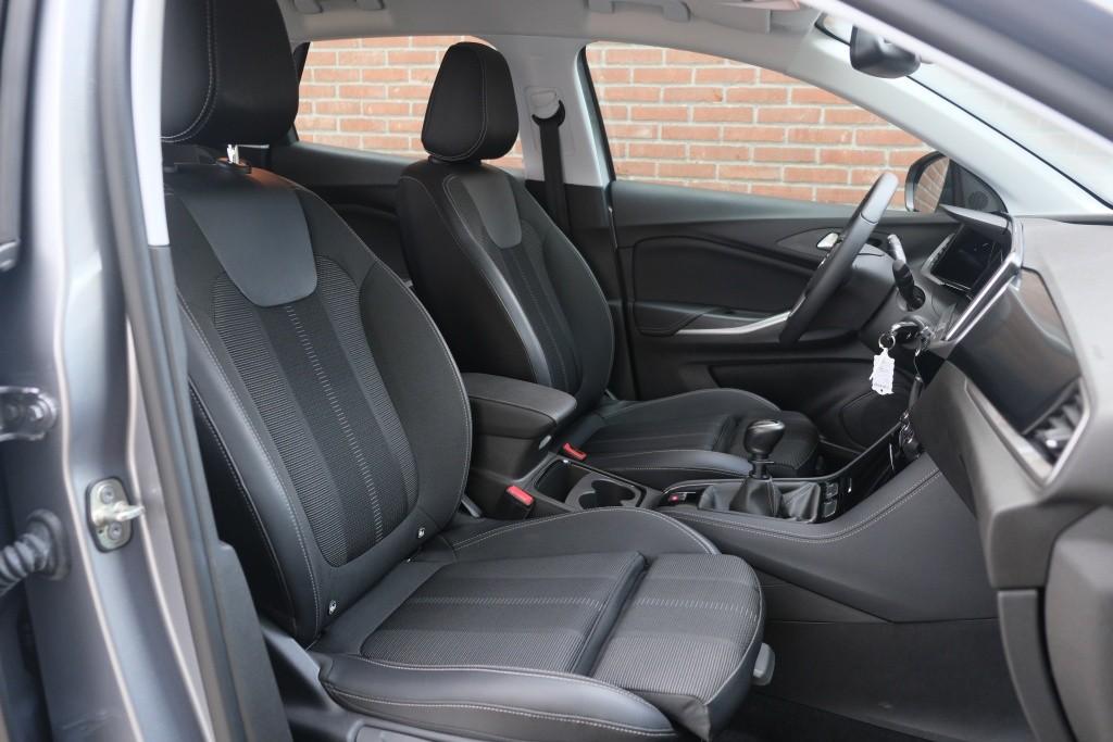 Opel Grandland 1.2 Turbo 130pk GS | Navi | App Connect | Climate | Cruise | Camera | Blind Spot | Winter Pakket afbeelding 5