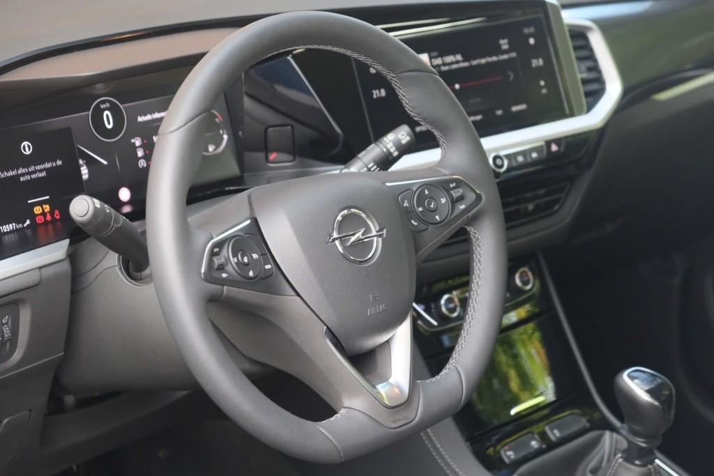 Opel Grandland 1.2 Turbo 130pk GS | Navi | App Connect | Climate | Cruise | Camera | Blind Spot | Winter Pakket afbeelding 7