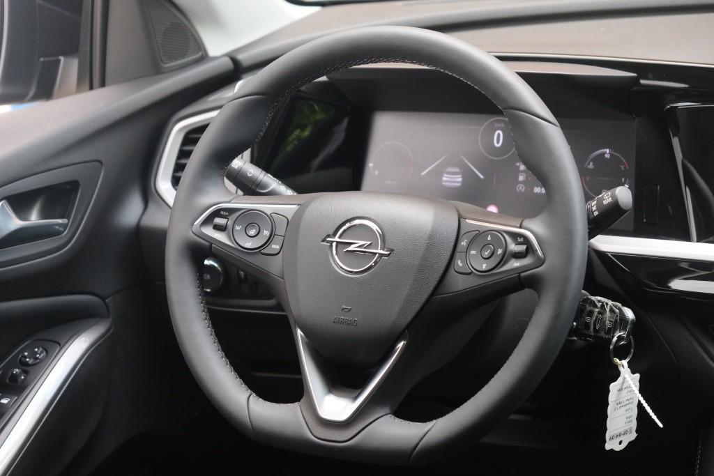 Opel Grandland 1.2 Turbo 130pk GS | Navi | App Connect | Climate | Cruise | Camera | Blind Spot | Winter Pakket afbeelding 11