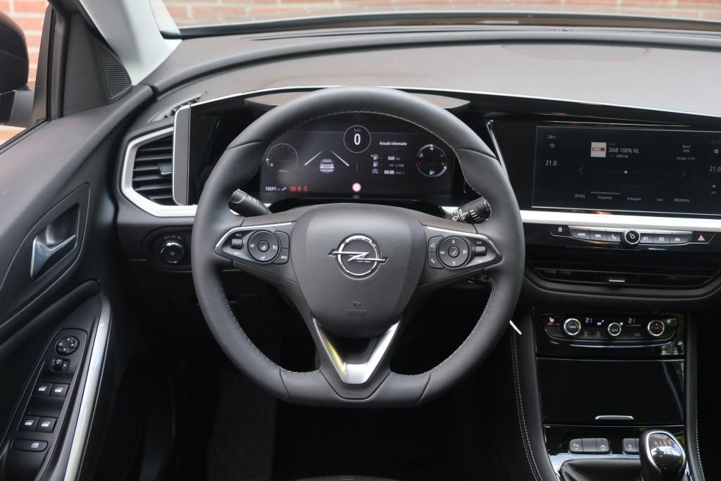 Opel Grandland 1.2 Turbo 130pk GS | Navi | App Connect | Climate | Cruise | Camera | Blind Spot | Winter Pakket afbeelding 12