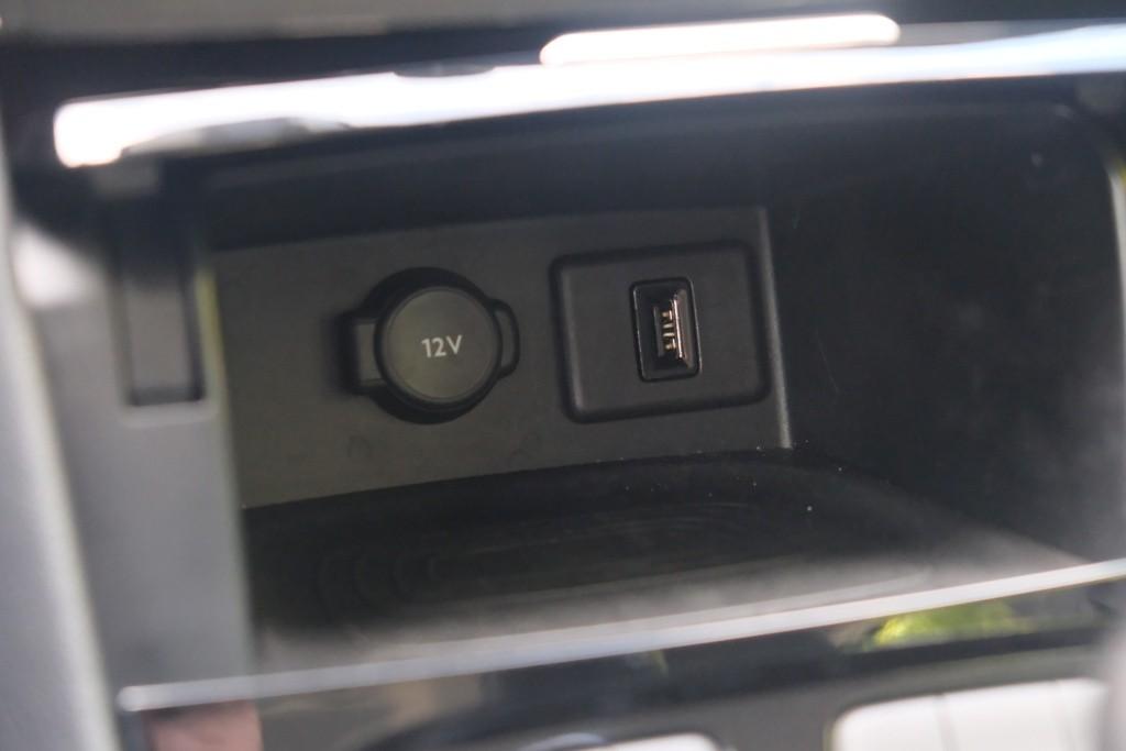 Opel Grandland 1.2 Turbo 130pk GS | Navi | App Connect | Climate | Cruise | Camera | Blind Spot | Winter Pakket afbeelding 19