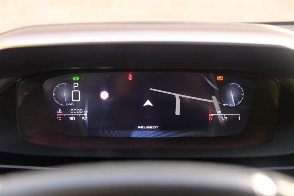 Peugeot 308 SW 1.2 PureTech 130pk EAT8 GT | Navi | App Connect | Climate | Adaptive Cruise | Camera | Keyless | PDC | 18" velgen afbeelding 11