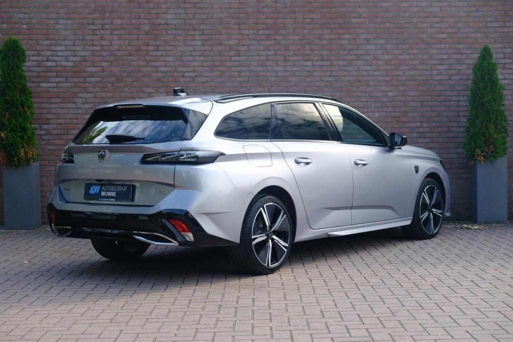 Peugeot 308 SW 1.2 PureTech 130pk EAT8 GT | Navi | App Connect | Climate | Adaptive Cruise | Camera | Keyless | PDC | 18" velgen afbeelding 27