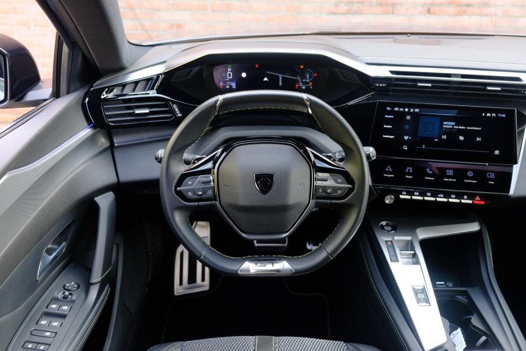 Peugeot 308 SW 1.2 PureTech 130pk EAT8 GT | Navi | App Connect | Climate | Adaptive Cruise | Camera | Keyless | PDC | 18" velgen afbeelding 14