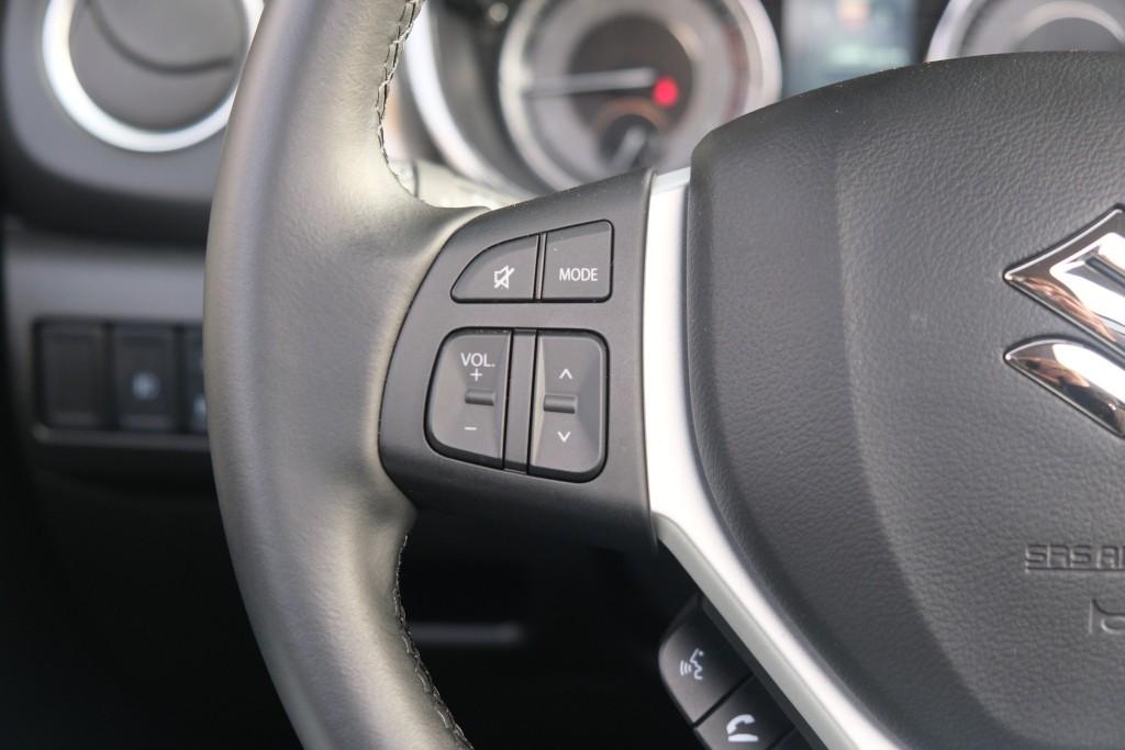 Suzuki Vitara 1.4 Boosterjet 130pk Style Smart Hybrid | Navi | App Connect | Climate | Adaptive Cruise | Panoramadak | Camera | Keyless | Blind Spot afbeelding 9