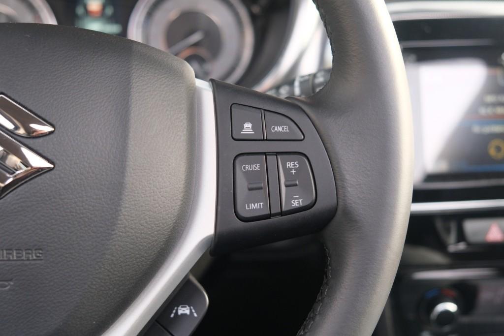 Suzuki Vitara 1.4 Boosterjet 130pk Style Smart Hybrid | Navi | App Connect | Climate | Adaptive Cruise | Panoramadak | Camera | Keyless | Blind Spot afbeelding 10