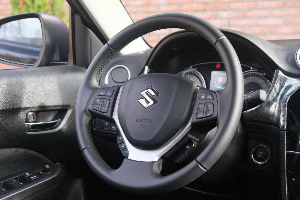 Suzuki Vitara 1.4 Boosterjet 130pk Style Smart Hybrid | Navi | App Connect | Climate | Adaptive Cruise | Panoramadak | Camera | Keyless | Blind Spot afbeelding 12