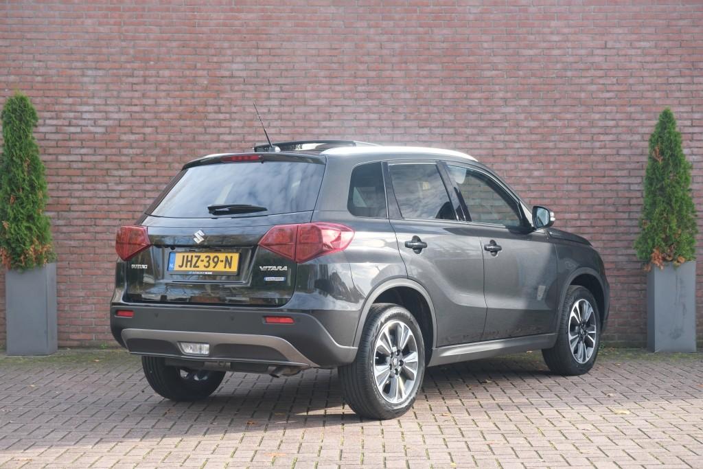 Suzuki Vitara 1.4 Boosterjet 130pk Style Smart Hybrid | Navi | App Connect | Climate | Adaptive Cruise | Panoramadak | Camera | Keyless | Blind Spot afbeelding 35