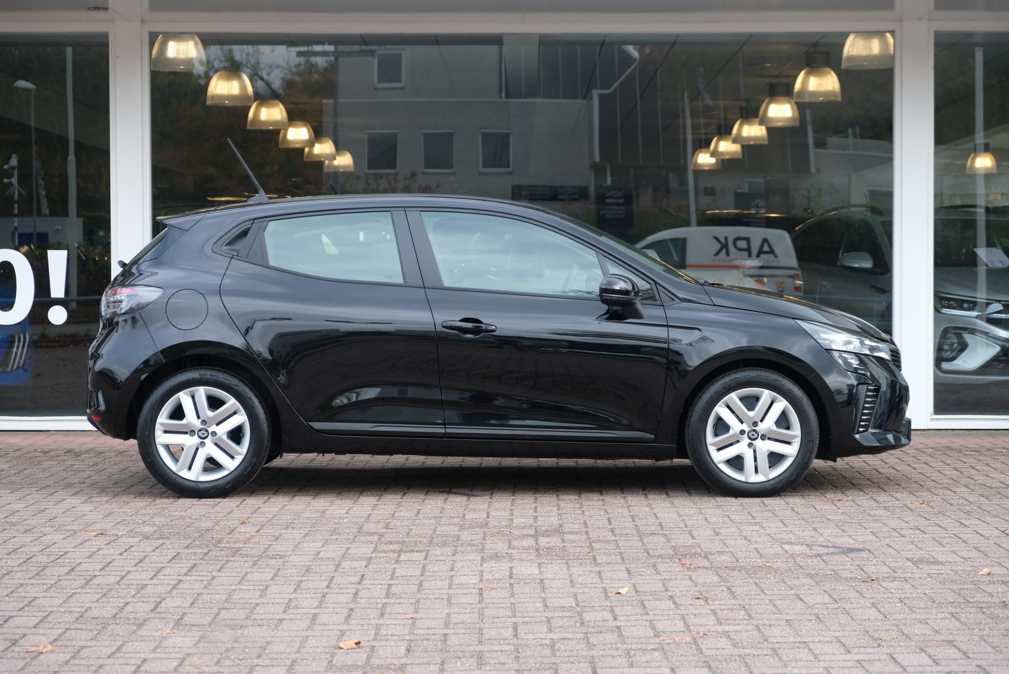 Renault Clio 1.0 TCe 90pk Evolution | App Connect | Airco | Cruise | LED | DAB | PDC afbeelding 4