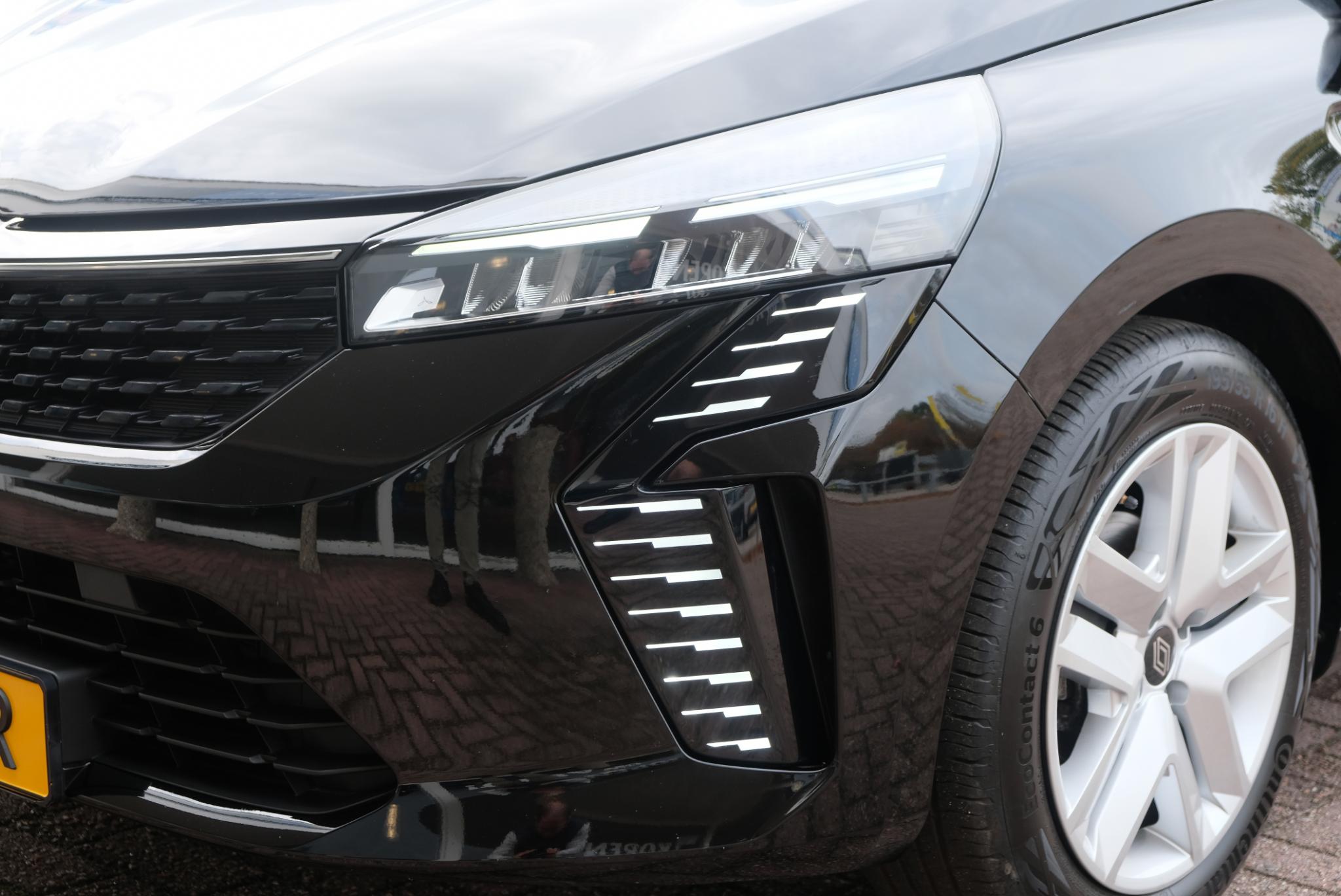 Renault Clio 1.0 TCe 90pk Evolution | App Connect | Airco | Cruise | LED | DAB | PDC afbeelding 24