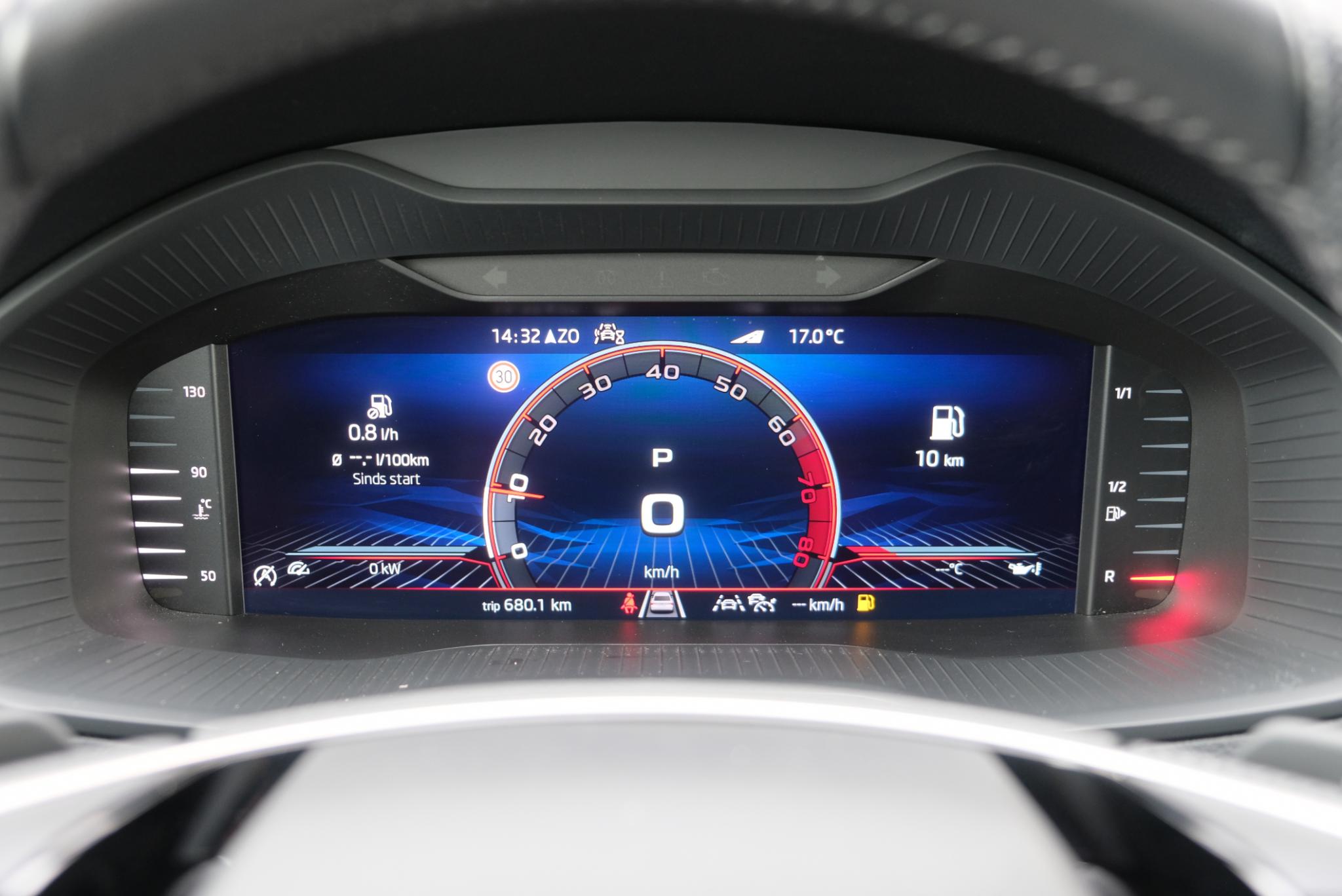 Skoda Karoq 1.5 TSi 150pk DSG Sportline | Navi | App Connect | Climate | Adaptive Cruise | Camera | Matrix LED | Elektrische Achterklep | Trekhaak afbeelding 19