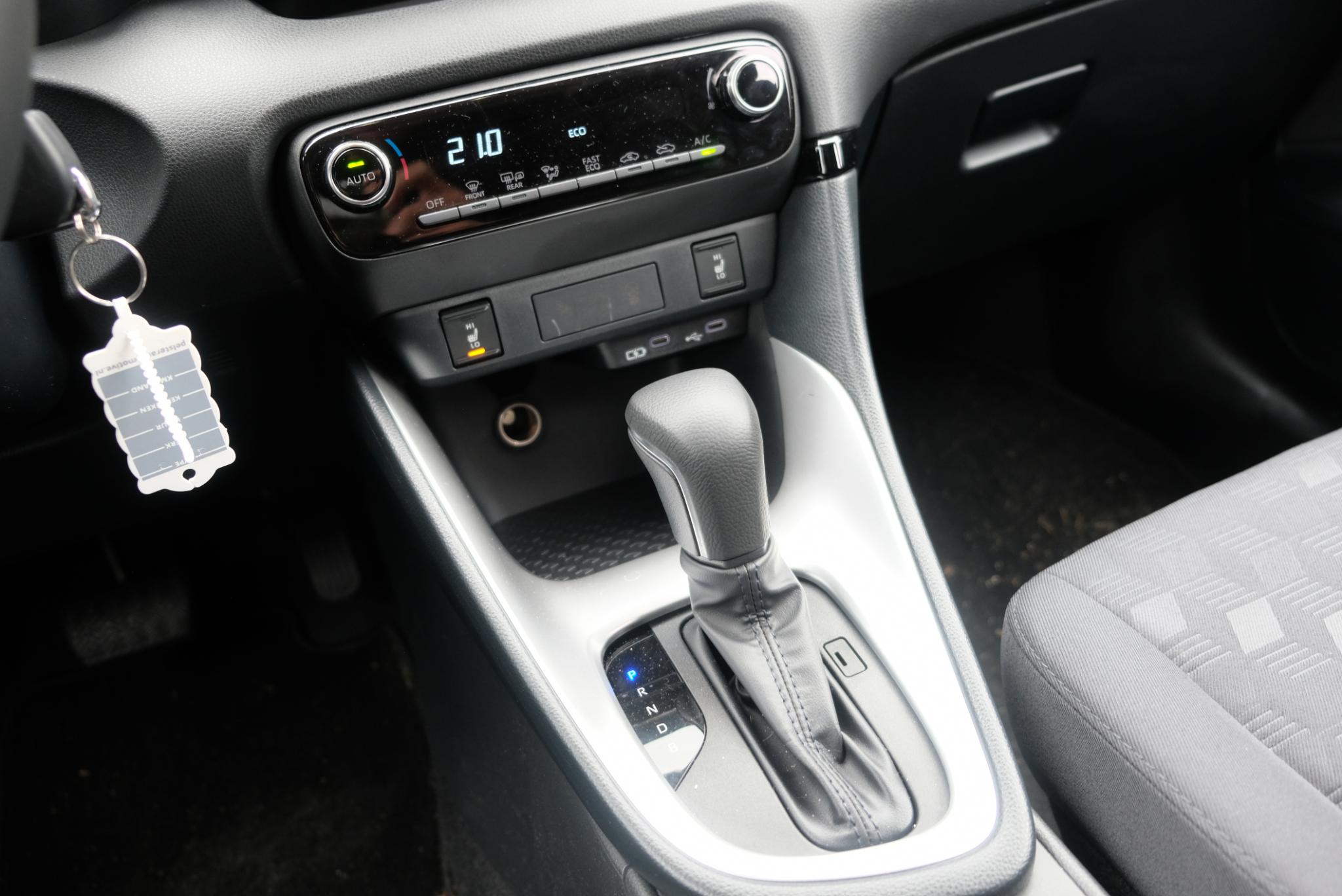 Mazda 2 Hybrid 1.5 116pk CVT Centre-line | App Connect | Climate | Adaptive Cruise | Camera | Stoelverwarming afbeelding 12