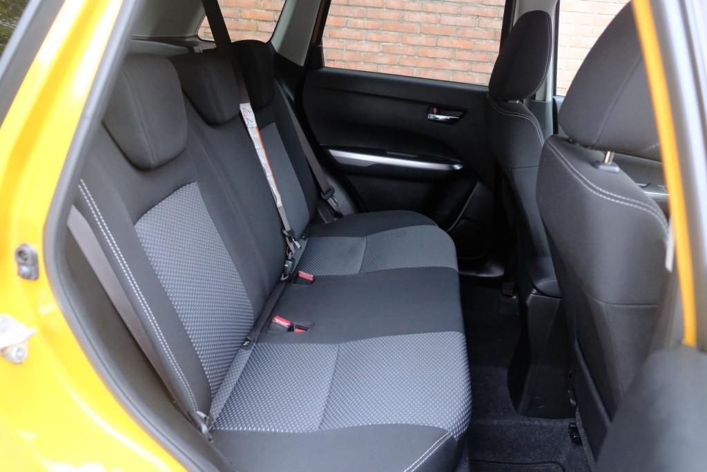 Suzuki Vitara 1.4 Boosterjet 130pk Select Smart Hybrid | App Connect | Climate | Adaptive Cruise | Camera | Blind Spot afbeelding 3