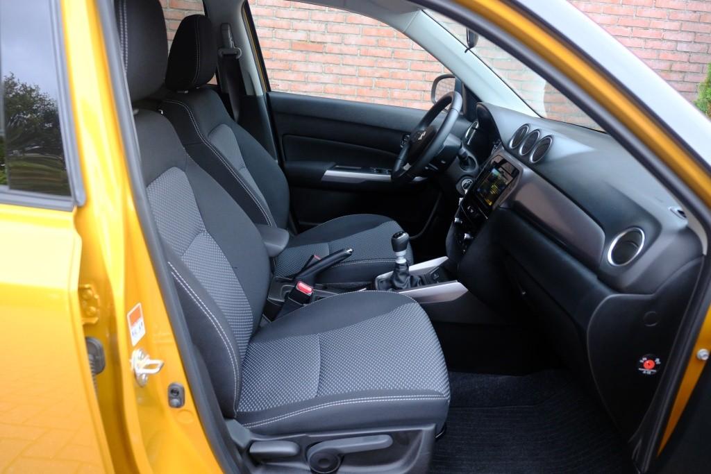 Suzuki Vitara 1.4 Boosterjet 130pk Select Smart Hybrid | App Connect | Climate | Adaptive Cruise | Camera | Blind Spot afbeelding 4