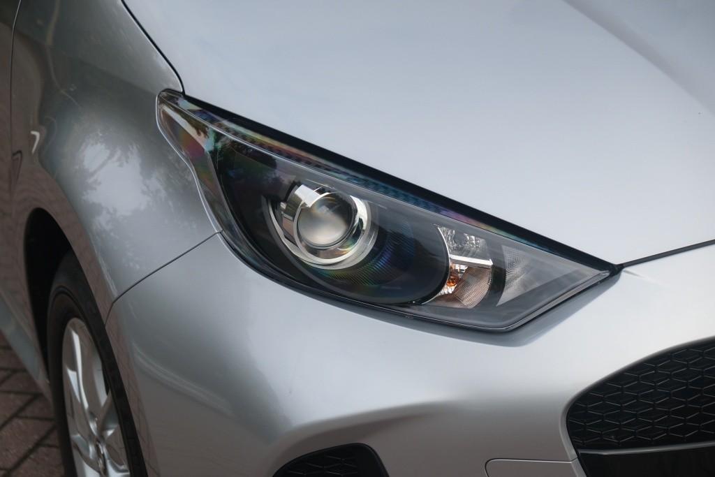 Mazda 2 Hybrid 1.5 116pk CVT Centre-line | App Connect | Climate | Adaptive Cruise | Camera | Stoelverwarming afbeelding 2