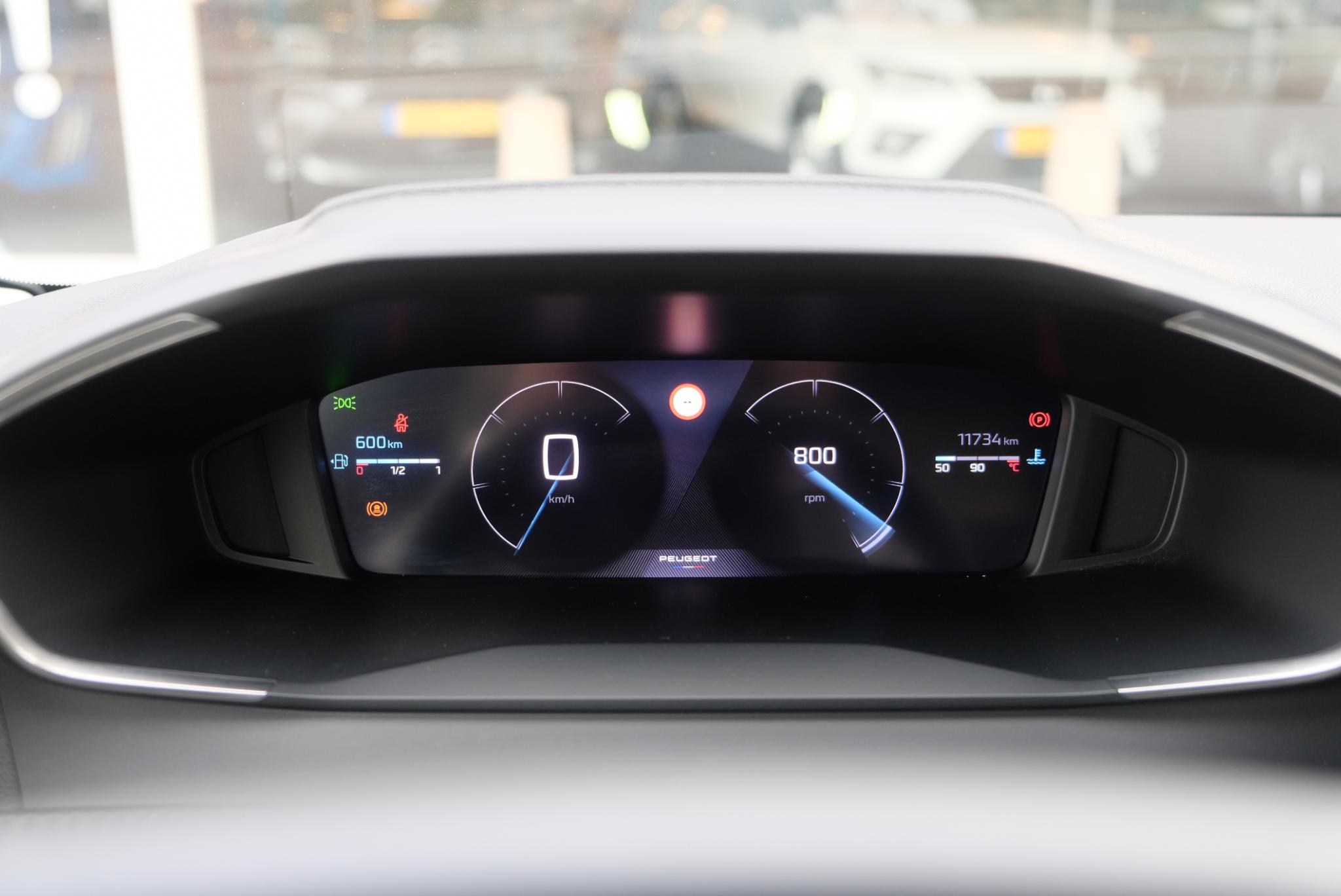 Peugeot 208 1.2 PureTech 100pk Allure | Navi | App Connect | Climate | Adaptive Cruise | Camera | Blind Spot | PDC afbeelding 23