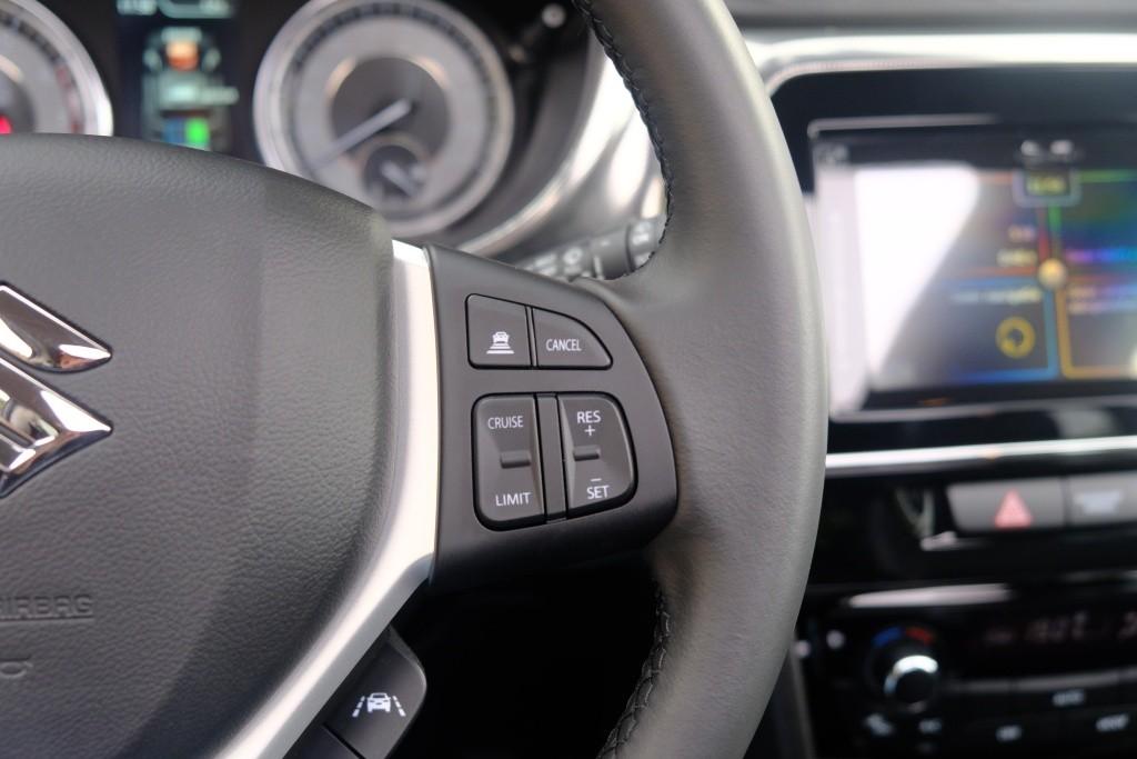 Suzuki Vitara 1.4 Boosterjet 130pk Style Smart Hybrid | Navi | App Connect | Climate | Adaptive Cruise | Panoramadak | Camera | Keyless | Blind Spot afbeelding 10