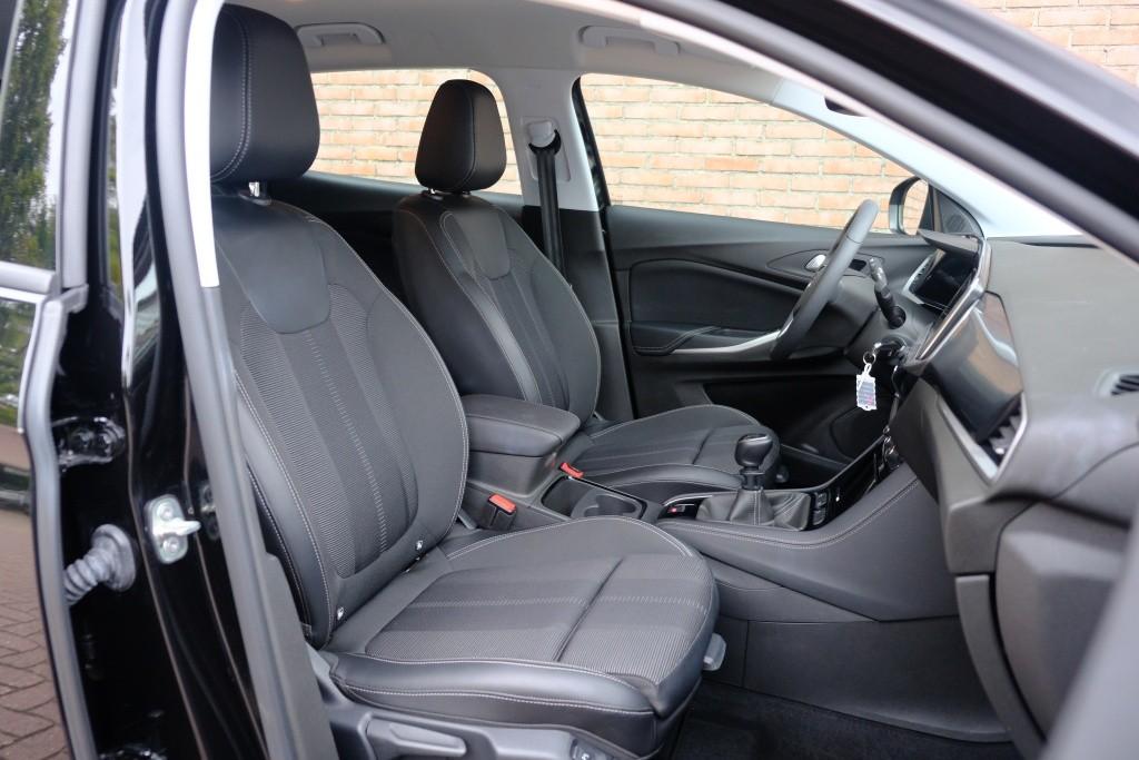 Opel Grandland 1.2 Turbo 130pk GS | Navi | App Connect | Climate | Cruise | Camera | Blind Spot | Winter Pakket afbeelding 5