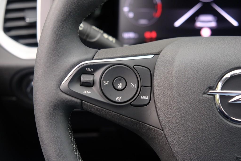 Opel Grandland 1.2 Turbo 130pk GS | Navi | App Connect | Climate | Cruise | Camera | Blind Spot | Winter Pakket afbeelding 8