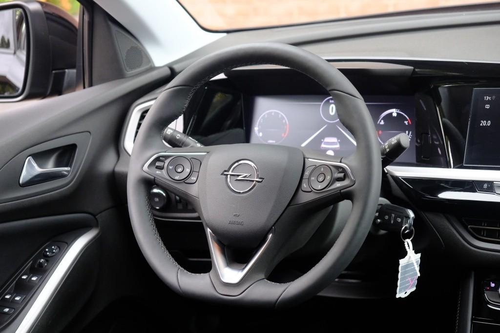 Opel Grandland 1.2 Turbo 130pk GS | Navi | App Connect | Climate | Cruise | Camera | Blind Spot | Winter Pakket afbeelding 11
