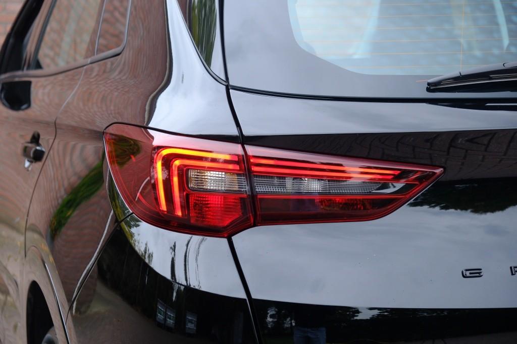 Opel Grandland 1.2 Turbo 130pk GS | Navi | App Connect | Climate | Cruise | Camera | Blind Spot | Winter Pakket afbeelding 24