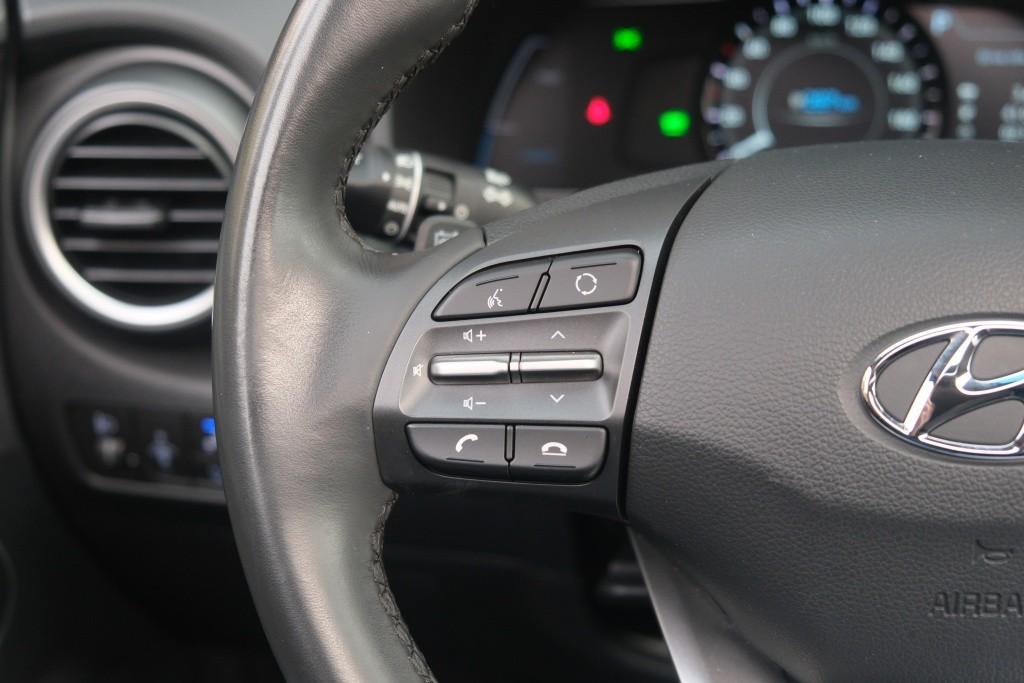 Hyundai KONA EV 64 kWh 204pk Fashion | SOH 100% | Navi | App Connect | Climate | Adaptive Cruise | Schuif-/kanteldak | Head-up Display | Camera | Keyless afbeelding 9