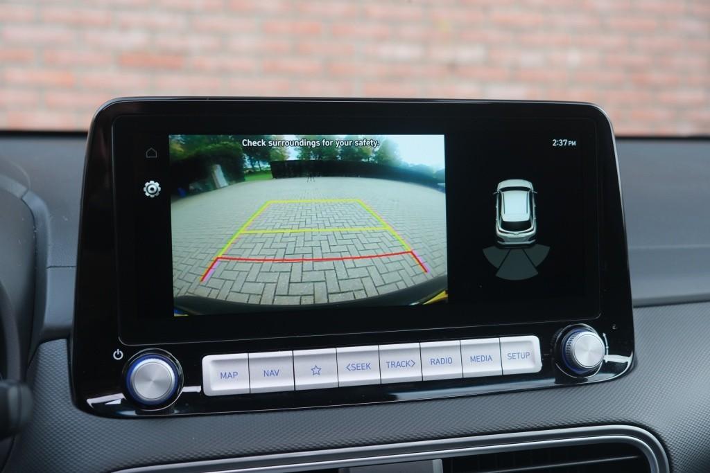 Hyundai KONA EV 64 kWh 204pk Fashion | SOH 100% | Navi | App Connect | Climate | Adaptive Cruise | Schuif-/kanteldak | Head-up Display | Camera | Keyless afbeelding 21