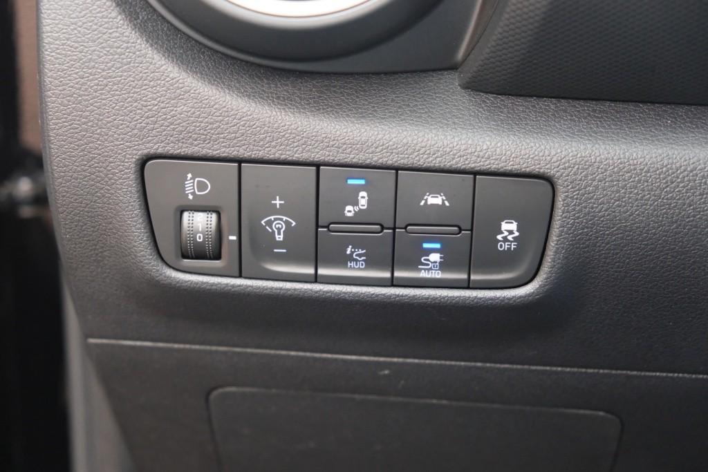 Hyundai KONA EV 64 kWh 204pk Fashion | SOH 100% | Navi | App Connect | Climate | Adaptive Cruise | Schuif-/kanteldak | Head-up Display | Camera | Keyless afbeelding 29