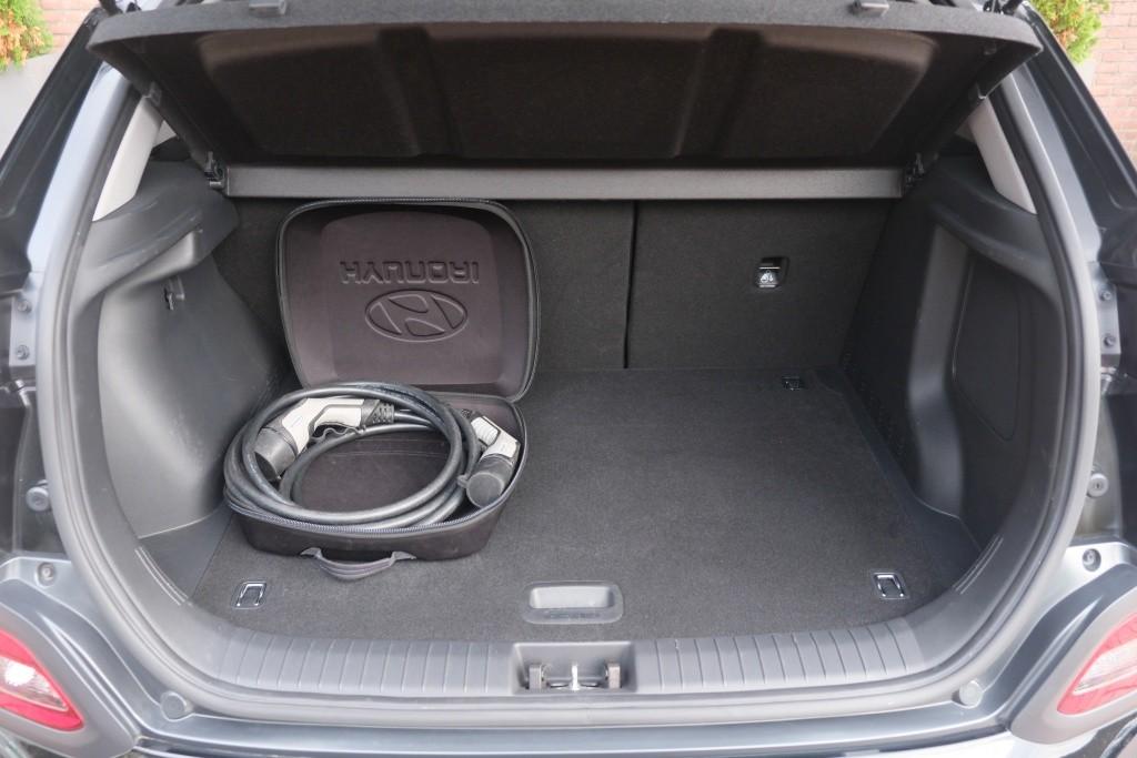 Hyundai KONA EV 64 kWh 204pk Fashion | SOH 100% | Navi | App Connect | Climate | Adaptive Cruise | Schuif-/kanteldak | Head-up Display | Camera | Keyless afbeelding 35