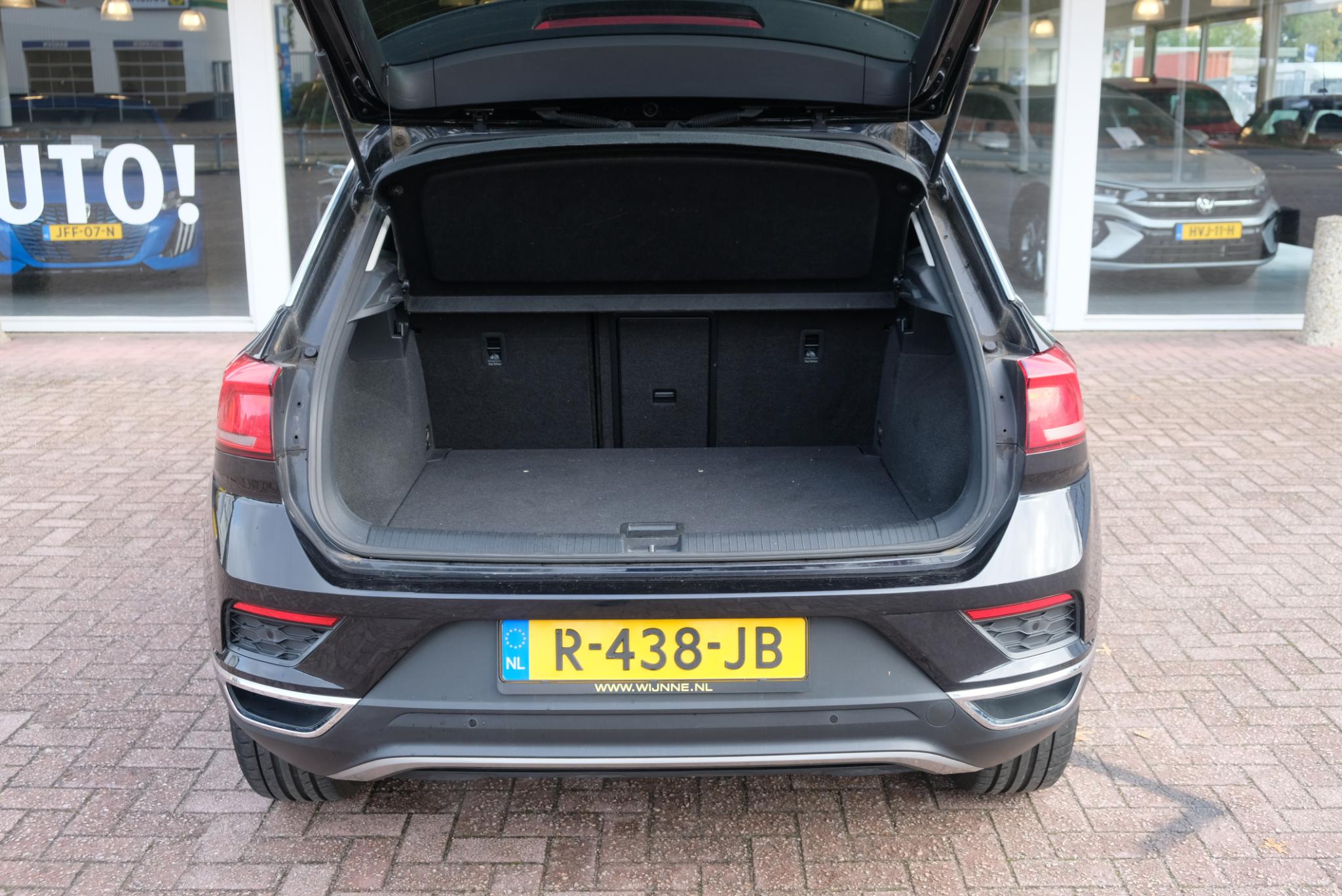 Volkswagen T-Roc 1.5 TSi 150pk Style Business | Navi | App Connect | Climate | Adaptive Cruise | Camera | 18" velgen afbeelding 20