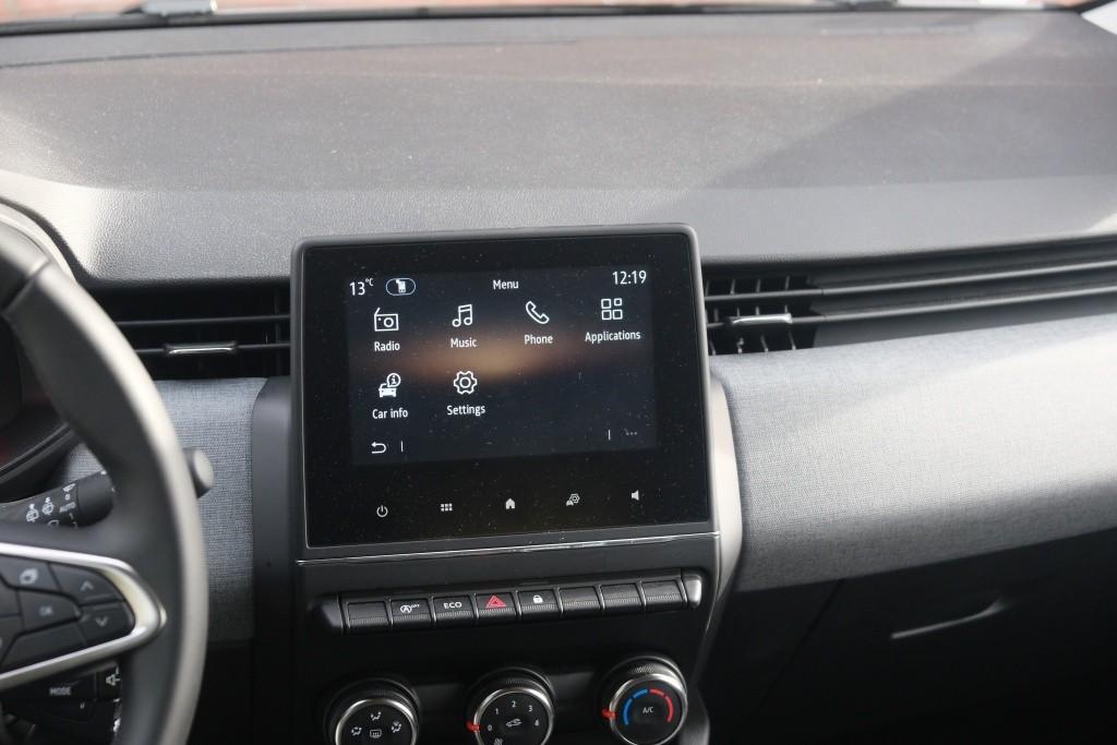 Renault Clio 1.0 TCe 90pk Evolution | App Connect | Airco | Cruise | LED | DAB | PDC afbeelding 14