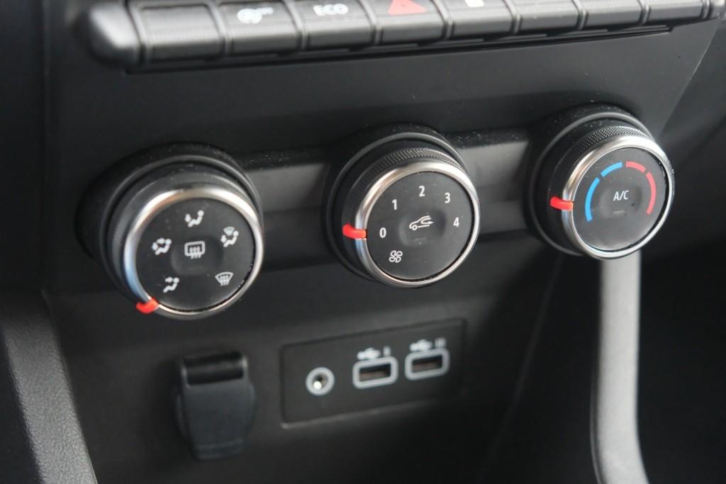 Renault Clio 1.0 TCe 90pk Evolution | App Connect | Airco | Cruise | LED | DAB | PDC afbeelding 21