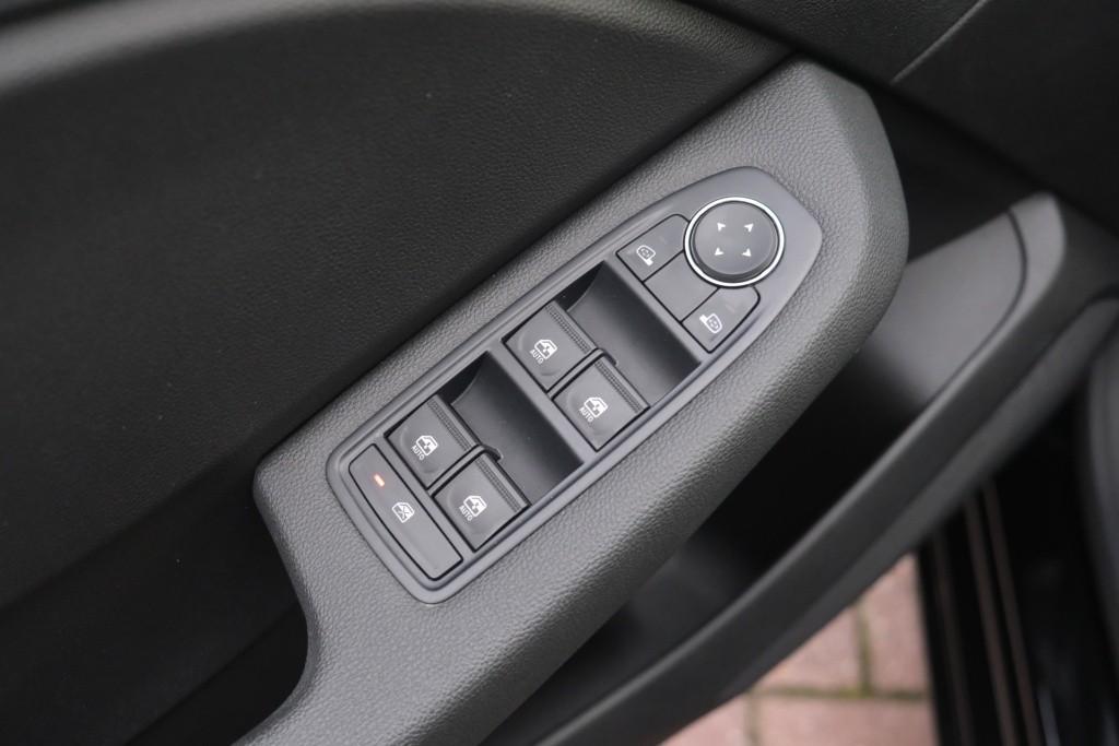 Renault Clio 1.0 TCe 90pk Evolution | App Connect | Airco | Cruise | LED | DAB | PDC afbeelding 24