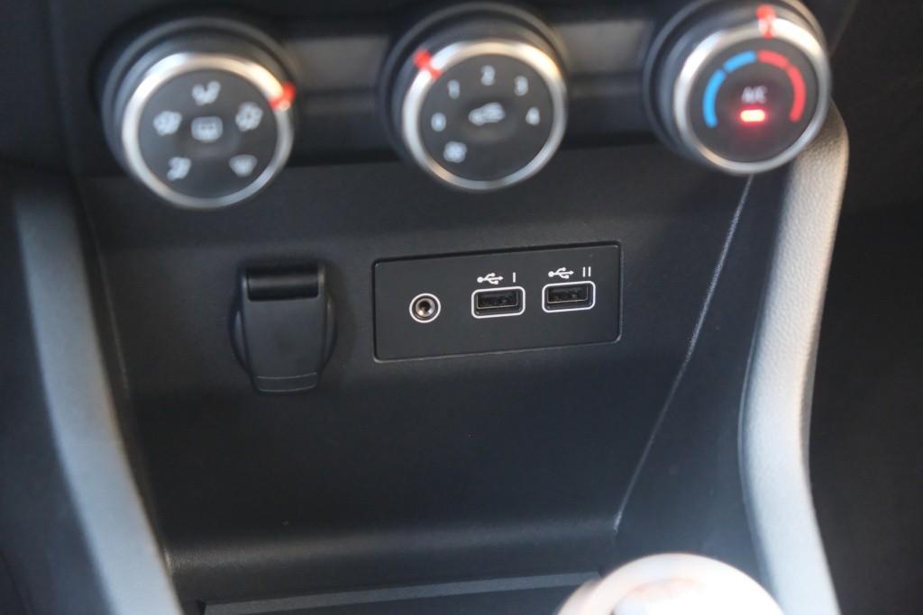 Renault Clio 1.0 TCe 90pk Evolution | App Connect | Airco | Cruise | LED | DAB | PDC afbeelding 22