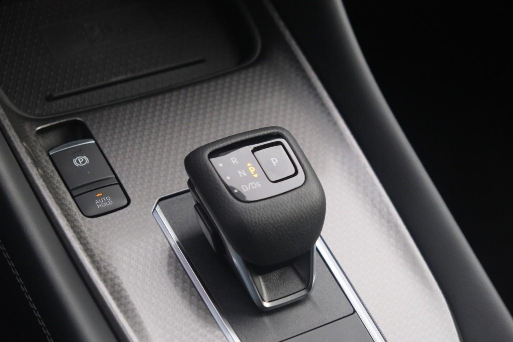 Nissan QASHQAI 1.3 MHEV 158pk Xtronic N-Connecta | Navi | App Connect | Adaptive Cruise | Keyless | 360° Camera | Elektrische Achterklep | Cold Pack afbeelding 25