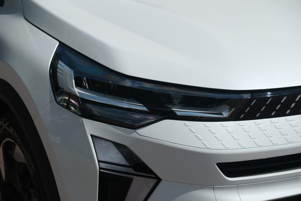 Renault Captur 1.0 TCe 90pk Techno | Navi | Climate | Cruise | Camera | Keyless | PDC afbeelding 2