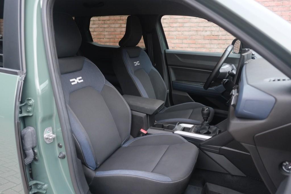 Dacia Duster 1.2 TCe 130pk mild hybrid Journey | App Connect | Climate | Cruise | Keyless | Camera | PDC afbeelding 6
