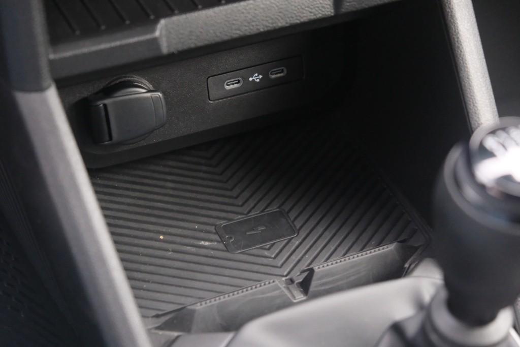 Dacia Duster 1.2 TCe 130pk mild hybrid Journey | App Connect | Climate | Cruise | Keyless | Camera | PDC afbeelding 22